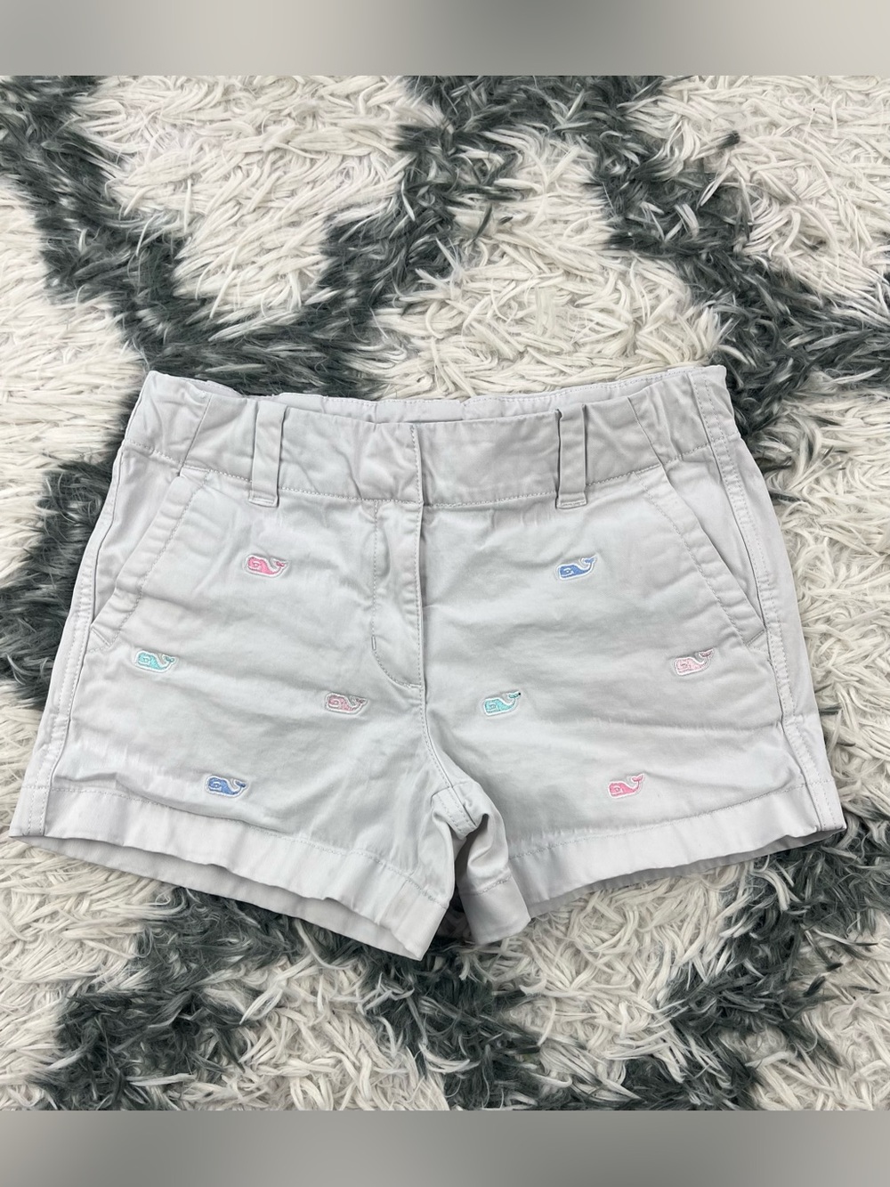 Vineyard Vines Girl’s Beige Whale Embroidered Shorts Chinos Nautical Size 8